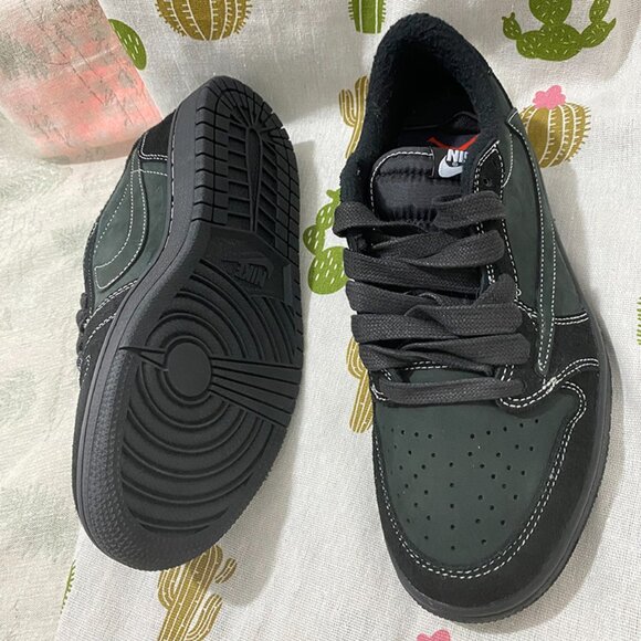 Nike Jordan 1 Low OG x Travis Scott "Black Phantom" - Picture 5 of 9